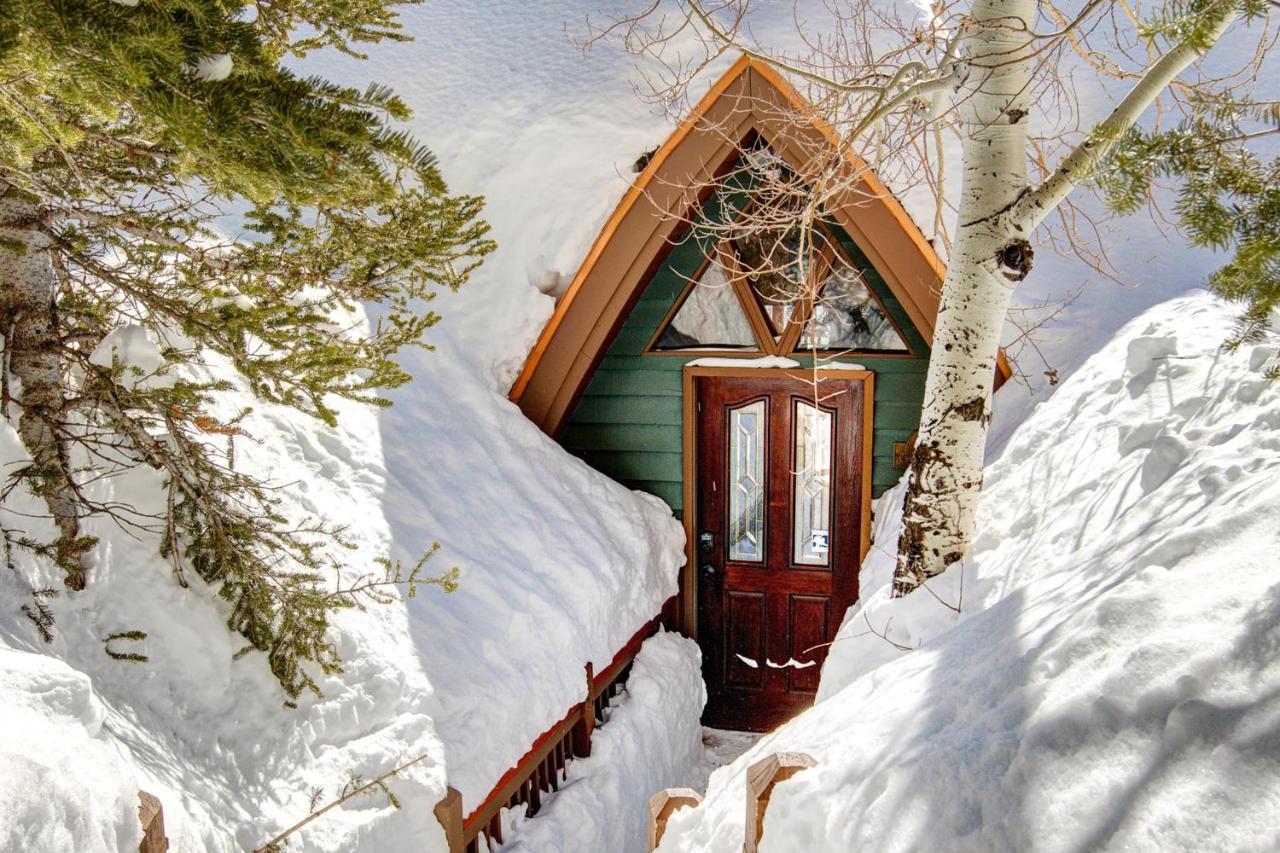 Creekside Chalet Alta Luaran gambar